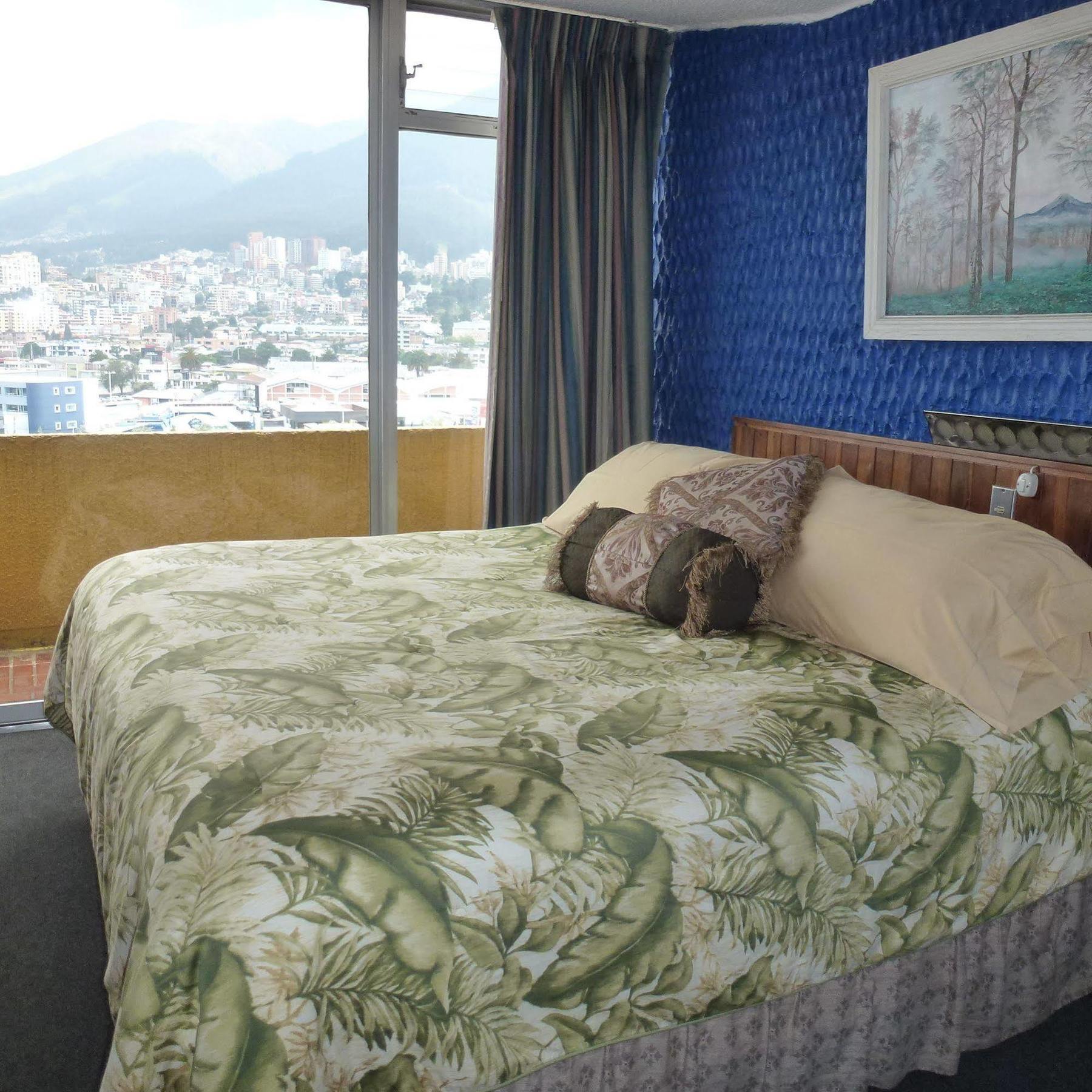 Hotel Savoy Inn Quito Exterior foto